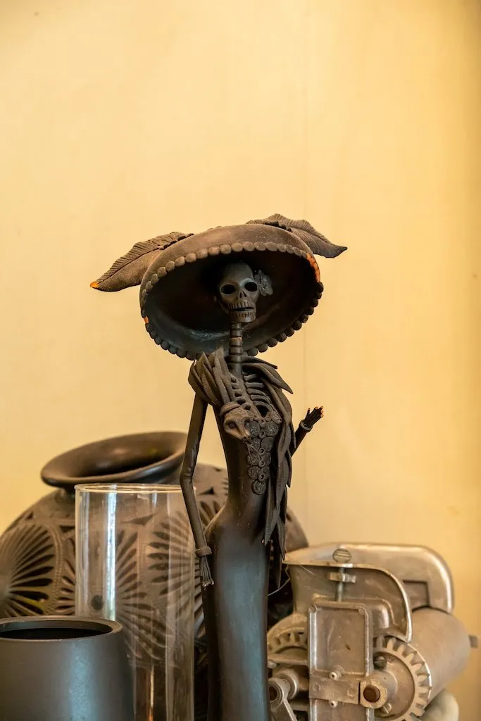 Catrina de hierro en la barra de Tlaxcal